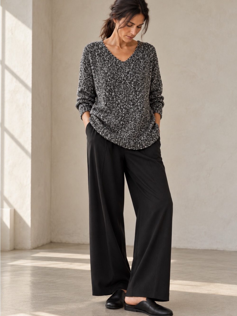 Eileen Fisher Woman Black White Marled Textured Cotton V-Neck Sweater Est. M/L